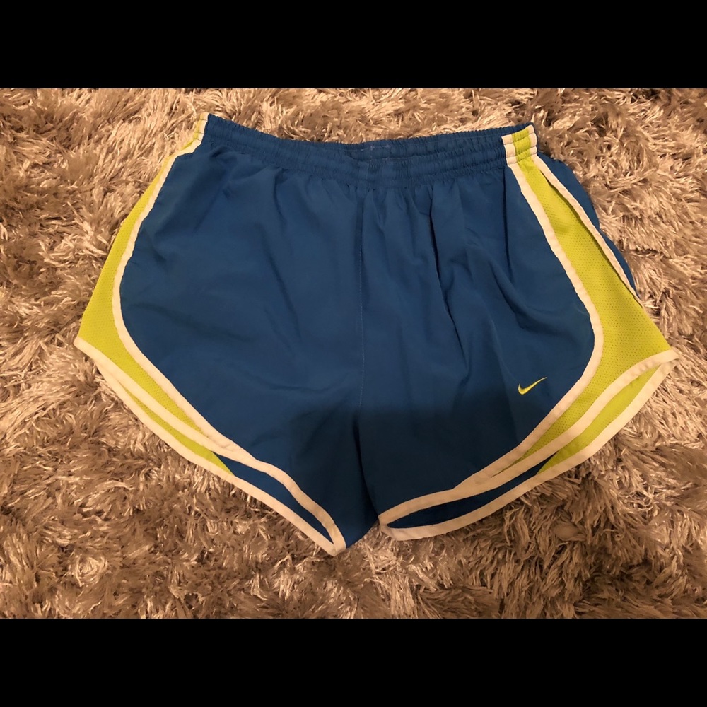 Nike Women's 3'' Dry Tempo Core Running Shorts